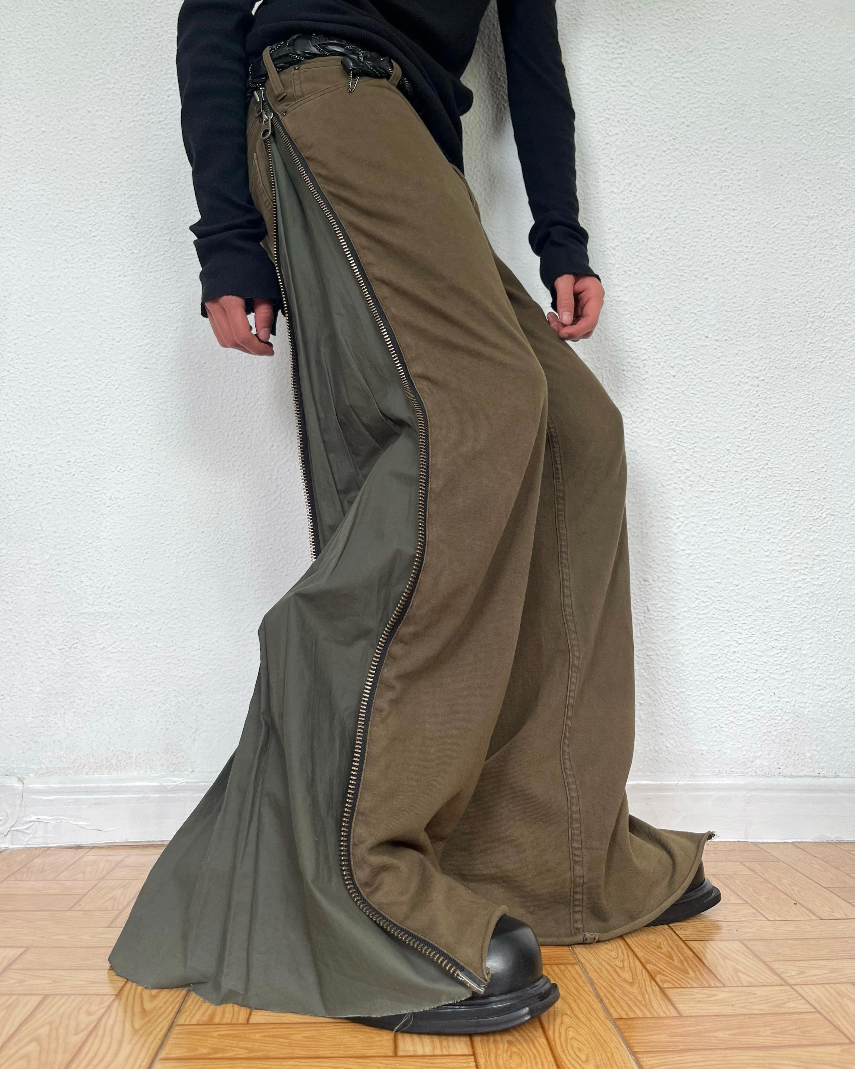 L.G.B Full Zip Wide-Legged pants (26/M)
